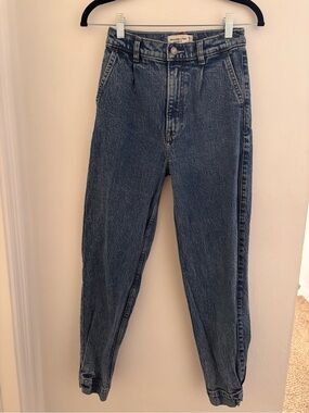 Abercrombie Barrel Blue Denim Jeans